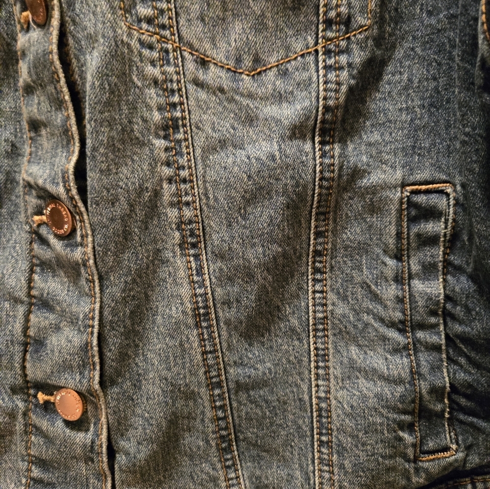 Universal Thread Denim Jacket - Picture 6 of 9